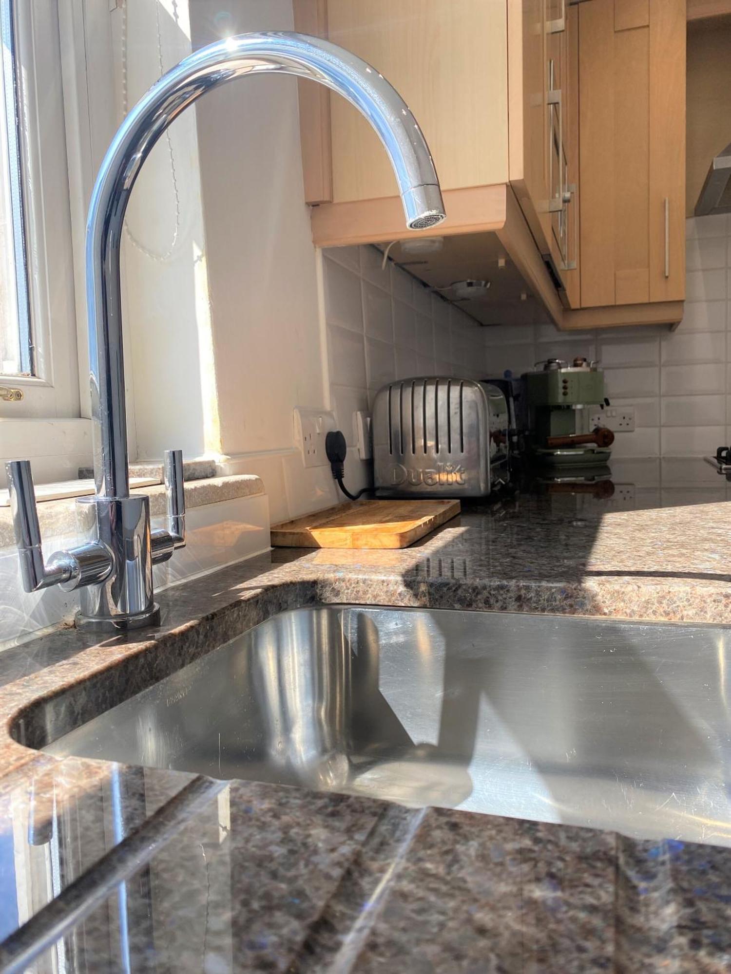 Prime Location! Detached Clifton Home With Parking Bristol Exterior photo
