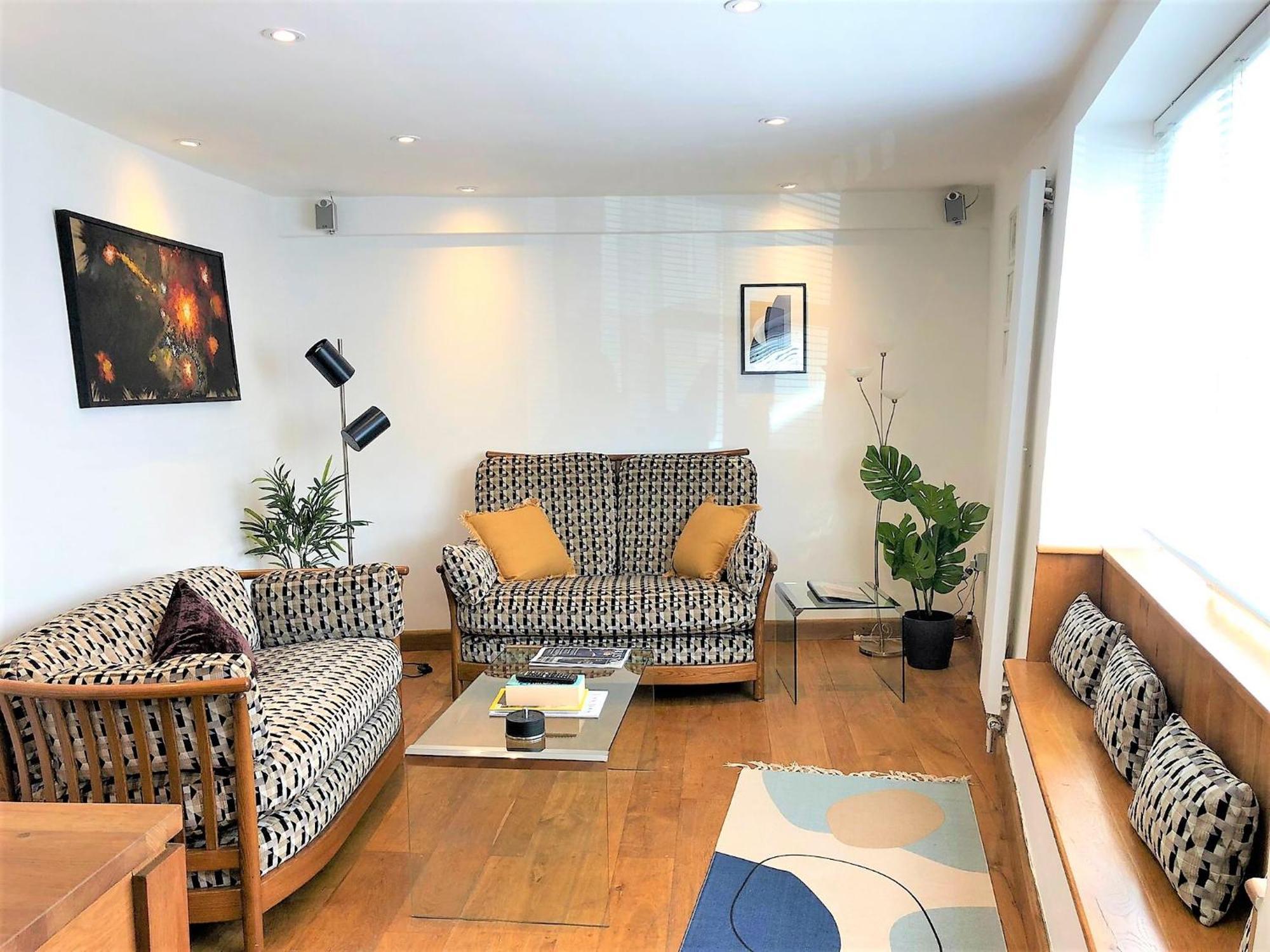 Prime Location! Detached Clifton Home With Parking Bristol Exterior photo